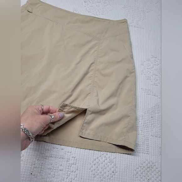 Patagonia Tan Skirt, With Shorts Underneath, Size 8, Skort With Side Zipper - Picture 5 of 11